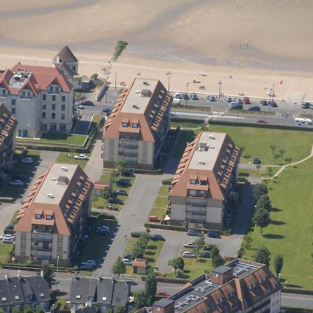 Lagrange Vacances Les Residences Вилер-сюр-Мер Екстериор снимка